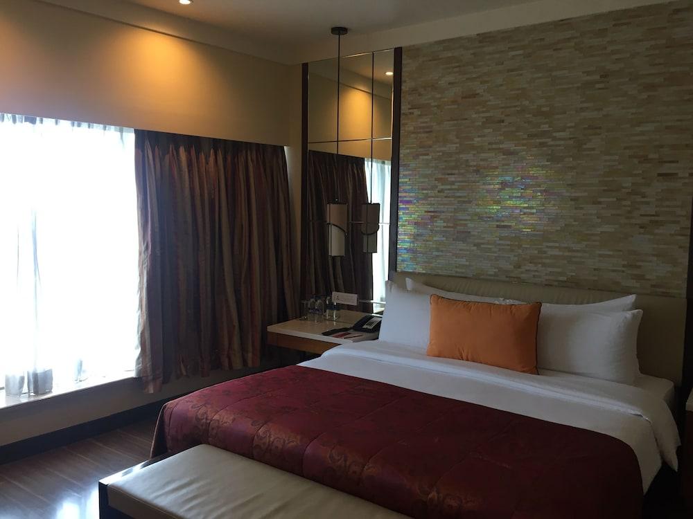 Vivanta Coimbatore Exterior photo